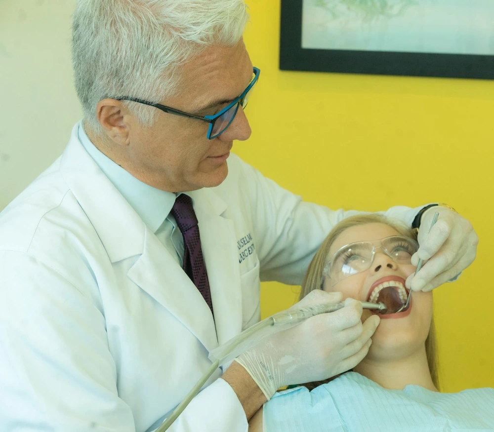 Registro do atendimento odontológico do Dr. Anselmo Argento